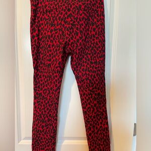 Women’s slim leg pants